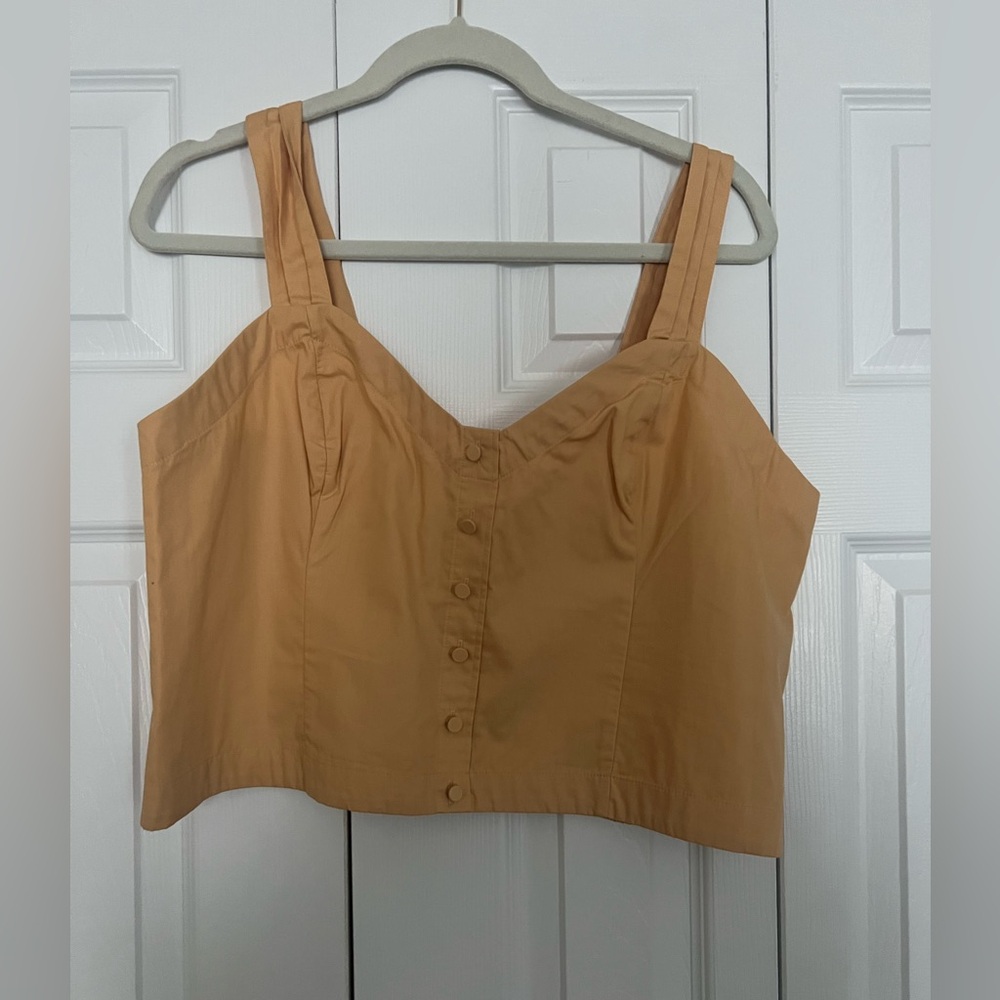 Women’s Tan Button-Front Cropped Tank Top
